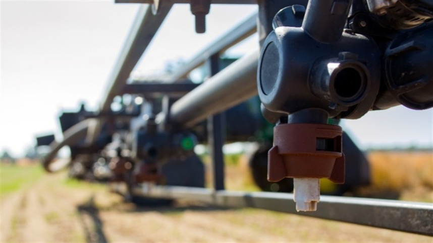 Parceria entre Brasil e China avança no setor de agroquímicos ao focar em sustentabilidade e inovação